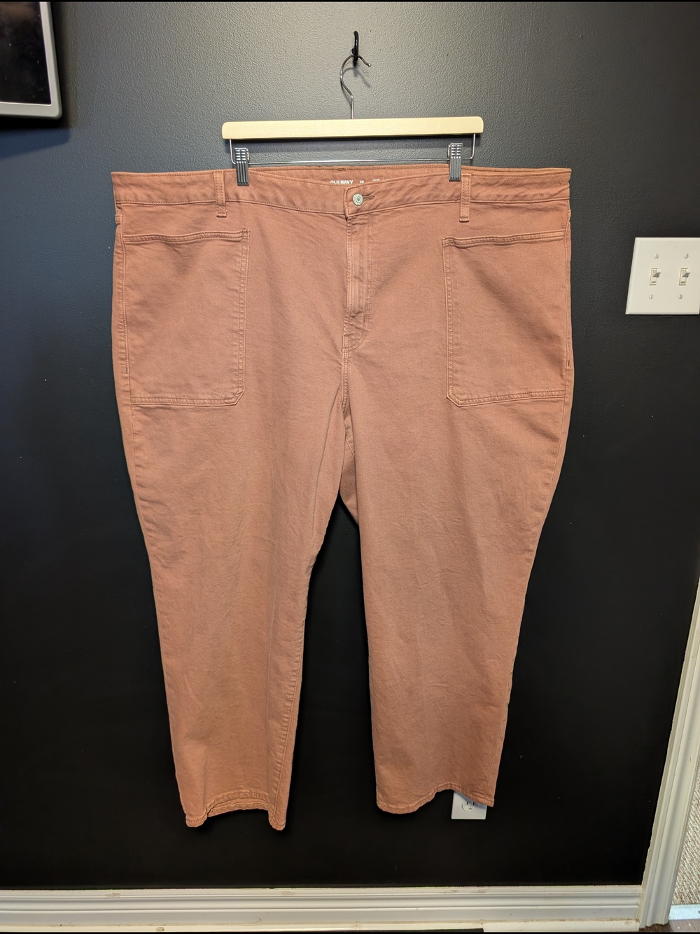 Old Navy Woman's High Rise Loose Fit Pants in Dusty Rose